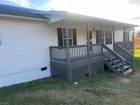 1662 Slade Rd, Blanch, NC 27212 photo 2