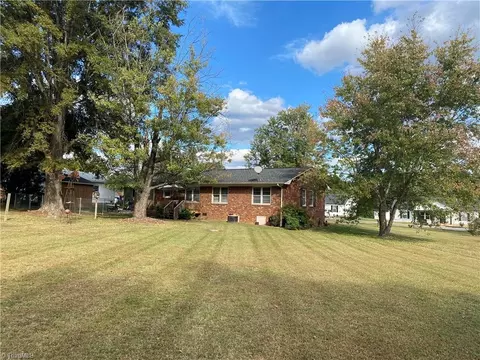 5875 Oak Knoll Dr, Trinity, NC 27370 photo 20