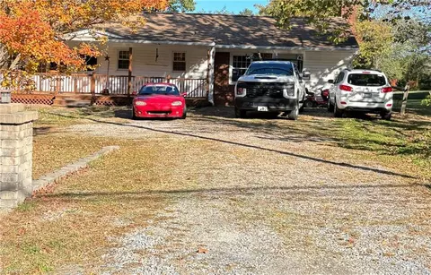 1125 Horneytown Rd, High Point, NC 27265