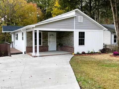 1445 Hamilton St, High Point, NC 27262