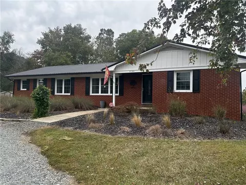 4144 Old Nc Highway 13, Asheboro, NC 27205