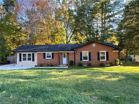 110 Laurel Ln, King, NC 27021 photo 4