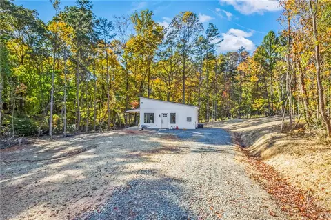 165 Money Rd, Dobson, NC 27017 photo 13