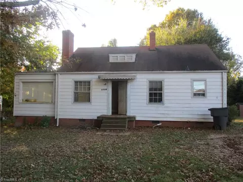 1706 Valley Ridge Dr, High Point, NC 27260