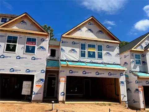 5104 Moonlight Ridge Dr, Greensboro, NC 27455