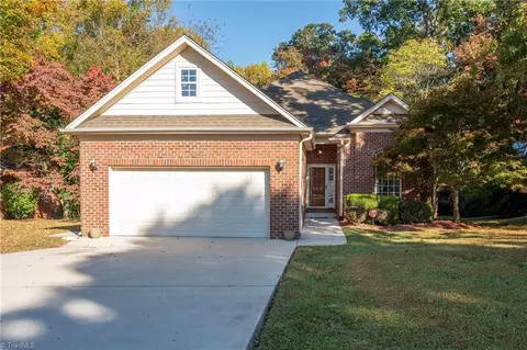 209 Stanton Dr, Winston Salem, NC 27106