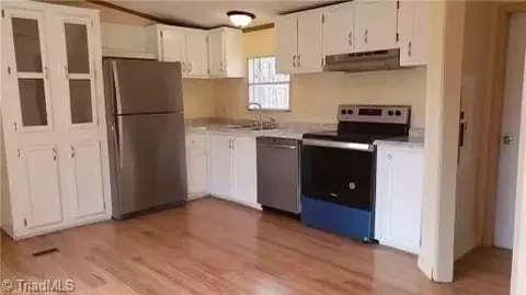 2037 Grissel Tail Rd, Traphill, NC 28685 photo 2