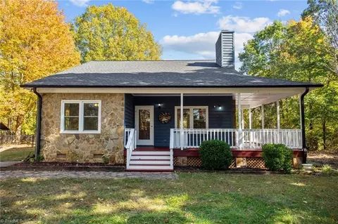 341 Dovefield Dr, Summerfield, NC 27358