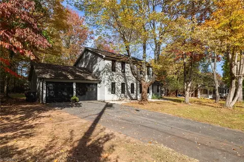 2291 Sallies Ln, Winston Salem, NC 27106