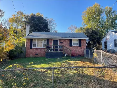 1626 23rd St NE, Winston Salem, NC 27105