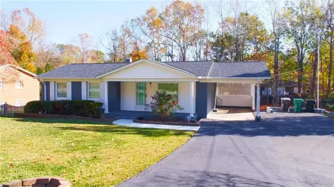 625 Dogwood Cir, High Point, NC 27260