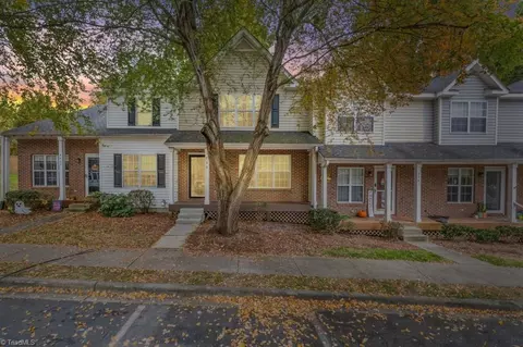 3739 Winborne Ln, Greensboro, NC 27410