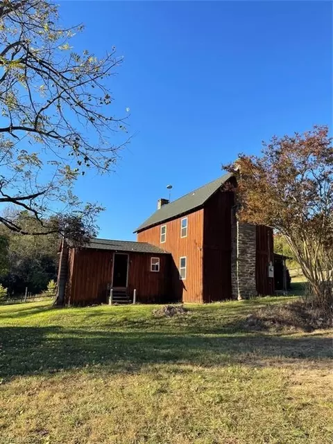 4579 W Nc Highway 89, Westfield, NC 27053