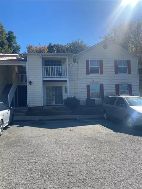 519 Mystic Dr #H, Greensboro, NC 27406