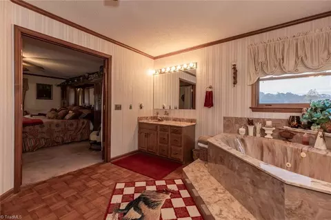432 Springfield Rd, Pilot Mountain, NC 27041 photo 21
