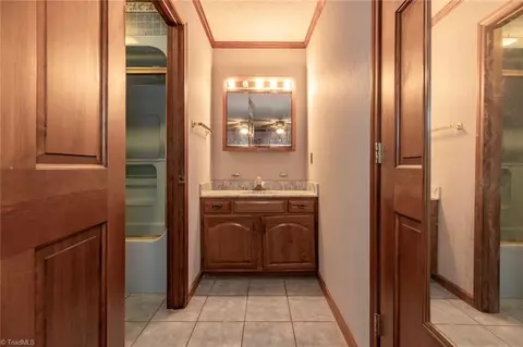 432 Springfield Rd, Pilot Mountain, NC 27041 photo 31