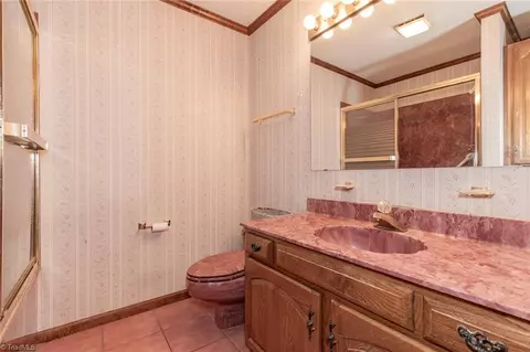 432 Springfield Rd, Pilot Mountain, NC 27041 photo 25