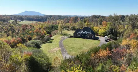 432 Springfield Rd, Pilot Mountain, NC 27041 photo 6