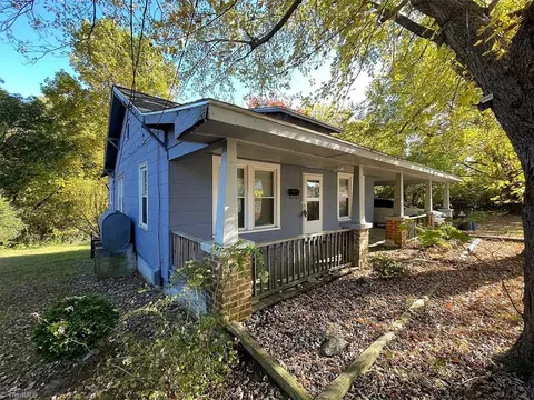 211 Alspaugh St, Winston Salem, NC 27105