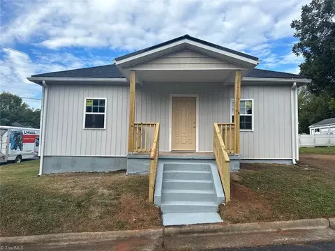 1210 Swan St, Greensboro, NC 27407