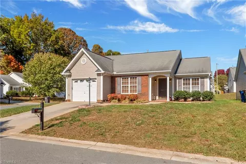 5107 Fiddlers Run Dr, Kernersville, NC 27284