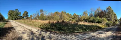 167 Hendren Ln, Hiddenite, NC 28636