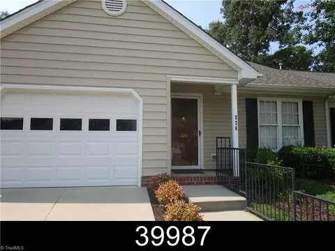 326 Sherwood Oaks Dr, Asheboro, NC 27205