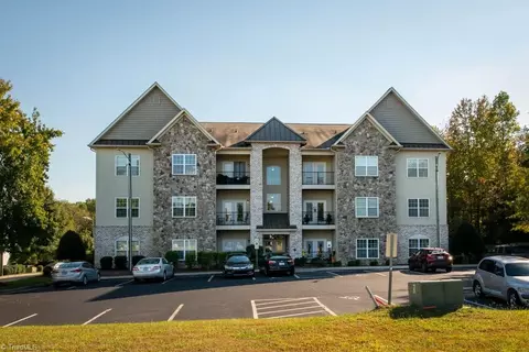 3625 Spanish Peak Dr #2A, High Point, NC 27265