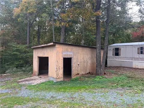 5399 Covered Bridge Rd, Trinity, NC 27370 photo 17