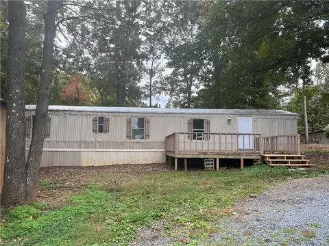 5399 Covered Bridge Rd, Trinity, NC 27370 photo 2