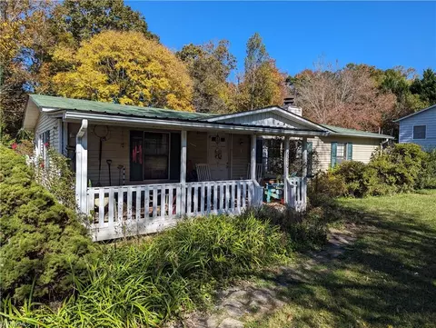 6690 Dale St, Germanton, NC 27019