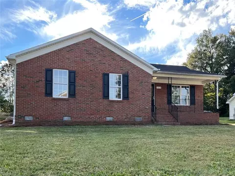 2218 Tillman Ave, Greensboro, NC 27405