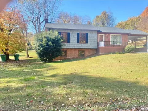 144 Ridge St, Jonesville, NC 28642