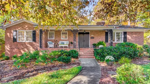1103 Mcdowell Dr, Greensboro, NC 27408
