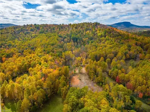 2307 Rush Fork Rd, Floyd, VA 24091