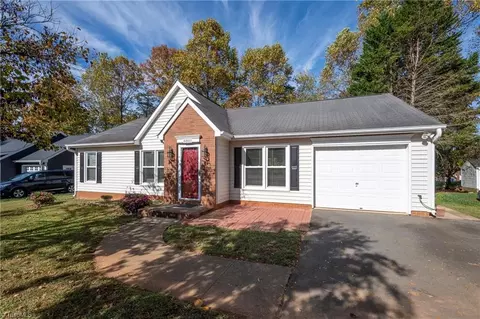 6001 Summer Trace Ln, Winston Salem, NC 27105