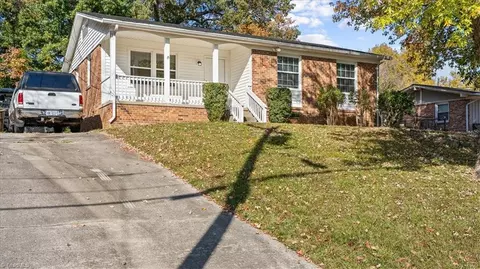 2316 Glenhaven Dr, Greensboro, NC 27406
