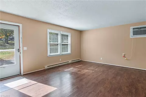 241 Kingstree Rd, King, NC 27021 photo 7