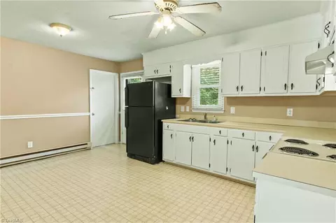 241 Kingstree Rd, King, NC 27021 photo 8