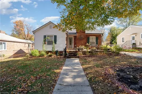 722 Forrest St, High Point, NC 27262 photo 2
