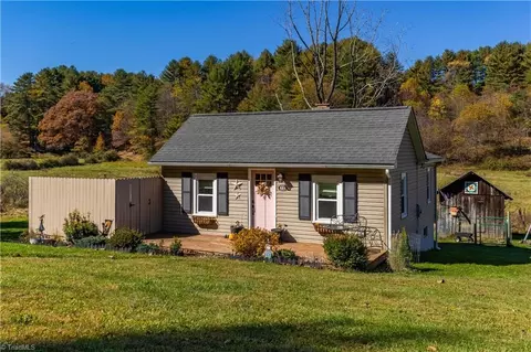 531 Duncans Chapel Rd, Willis, VA 24380