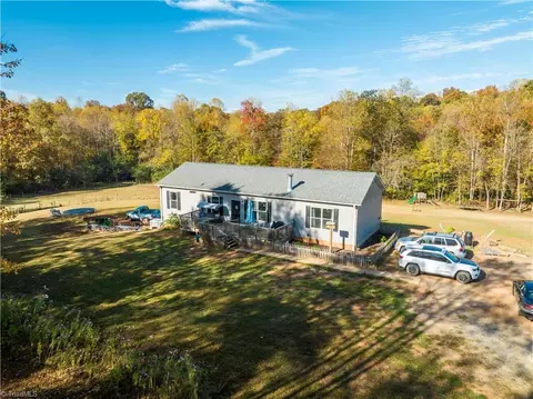 3311 Cummings Rd, Boonville, NC 27011