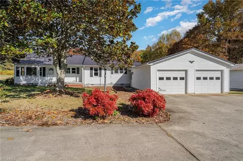 124 Edward Beck Rd, Mocksville, NC 27028
