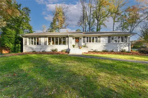507 Hillwood Ct, Greensboro, NC 27410