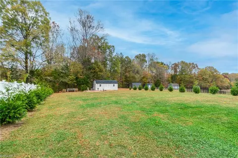 115 Saddlebrook Dr, Advance, NC 27006 photo 32