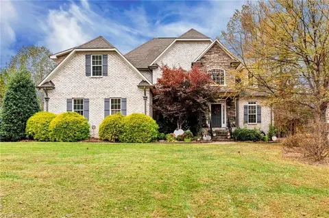 215 Essex Farm Rd, Advance, NC 27006