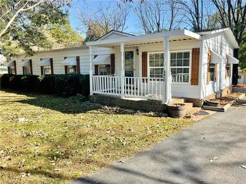 8324 Hillsville Rd, Sophia, NC 27350