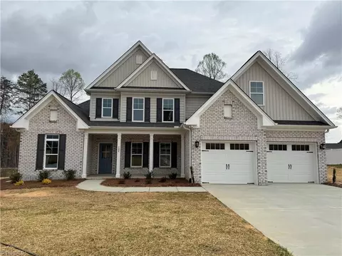 132 Owl Ln, Winston Salem, NC 27127