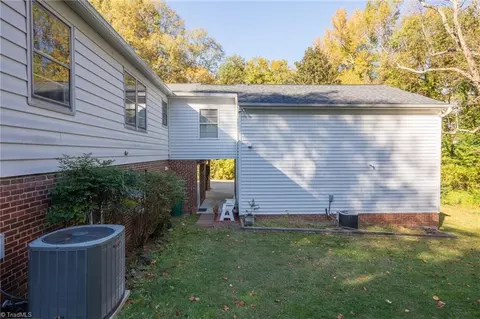 1012 Elk Pl, High Point, NC 27262 photo 41