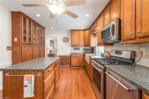 1012 Elk Pl, High Point, NC 27262 photo 10